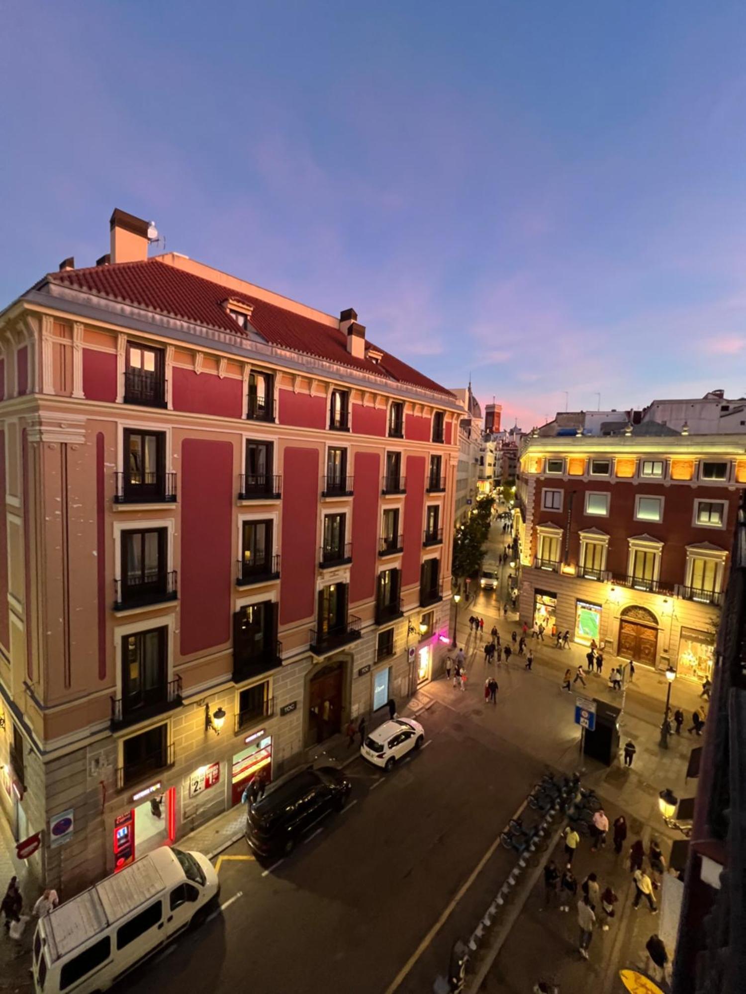 Albergue Miguel Angel Madrid Esterno foto